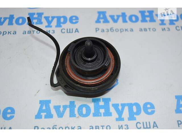 Пробка заливной горловины бензобака VW Passat b7 USA 561-809-857-F-GRU