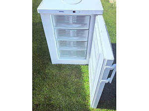 Продается морозильная камера Liebherr Premium GP 1466