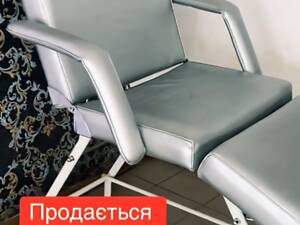 Продам кушетку в ідеальному стані.