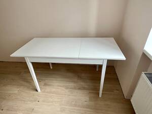Продам новий складний деревяний стіл