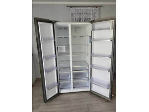 Продаю холодильник Beko Side-by-Side GN163130X