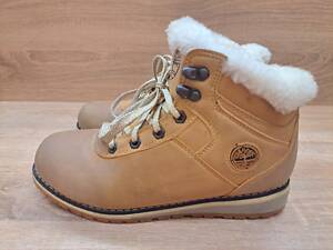 Продаются полуботинки