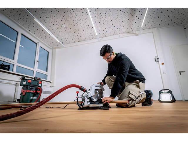 Професійна торцювальна пила Metabo KS 216 M New : 1350 Вт, диск 216 x 30 мм 610216000 - Фото 9