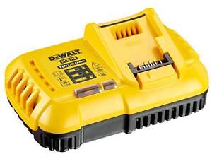Профессиональное зарядное устройство для аккумулятора DeWALT DCB118 : 18 - 54В