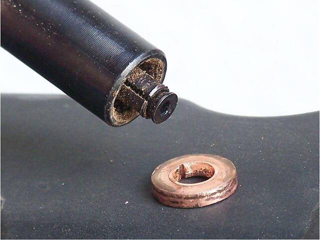 Приспособление для снятия и установки медных шайб форсунок дизельных двигателей ROCKFORCE RF-9G0118 - Фото 2