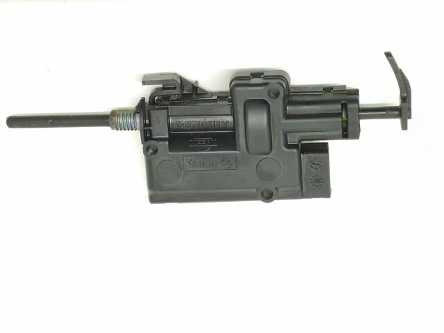 Привод лючка топливного бака Renault Megane 8200305732 8200000966 - Фото 1