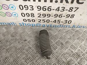 Пыльник рулевой тяги 34135FC000 Subaru Forester 1998-2002