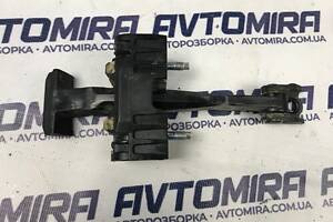 Обмежувач задніх дверей R+L Opel Astra H 2004-2010 13107851