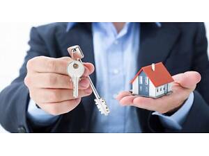 Агент з нерухомості