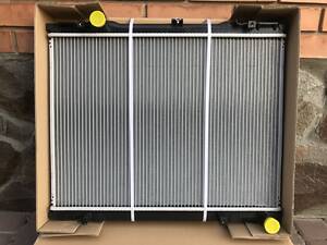 Радіатор для Kia Sorento 2002-2009