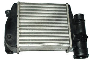 Радиатор интеркулера левый 3.0TDI 24V,2.7TDI 24V 4F0145805E AUDI A6 04-11