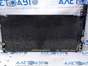 Радиатор кондиционера конденсер Lexus CT200h 11-12 крашен, побиты соты