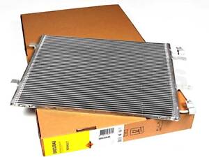 Радиатор кондиционера Renault Trafic II 2.0 - 35845 NRF