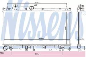 Радіатор охолодження двигуна на Forester
