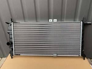 Радіатор охолодження для Opel Kadet E 1984-1993 1.6 1.8 2.0 ( 1302029 )