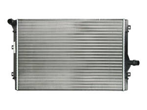 Радиатор охлаждения двигателя Audi A3 2008-2013 Nissens 65281A