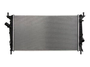 Радиатор охлаждения двигателя Ford C-Max 2007-2010 Nissens 62017A