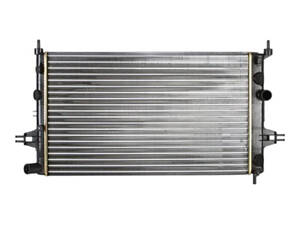 Радиатор охлаждения двигателя Opel Astra 2001-2005 Nissens 630041