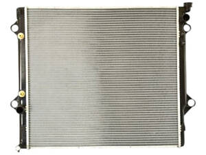 Радиатор охлаждения двигателя Toyota FJ cruiser 2006-2024 Nissens 64684