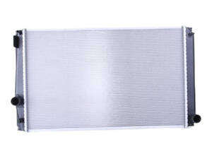 Радиатор охлаждения двигателя Toyota Previa 2005-2024 Nissens 64678A