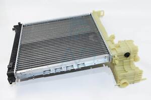Радиатор охлаждения Mercedes Vito (W638) 2.2CDI/2.3TD 1996-2003 (АКПП)
