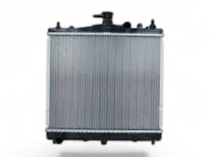 Радиатор охлаждения на Micra, Note