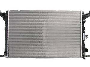 Радиатор охлаждения AUDI A4 01.15-(Тайвань). 8W0121251AB