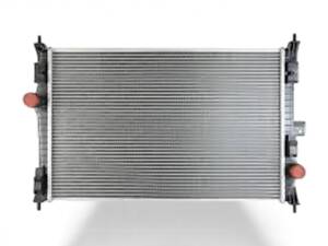 Радиатор охлаждения на Expert, Vivaro