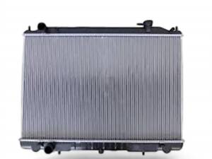 Радиатор охлаждения на Navara