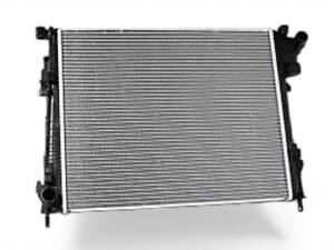 Радиатор охлаждения на Vivaro