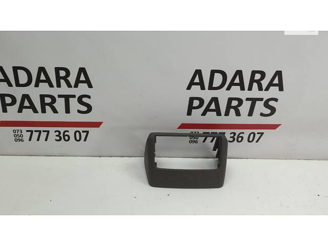 Рамка решетки воздуховода на консоле (задняя) для Audi Q7 Premium Plus 2009-2015 (4L08641471DH)