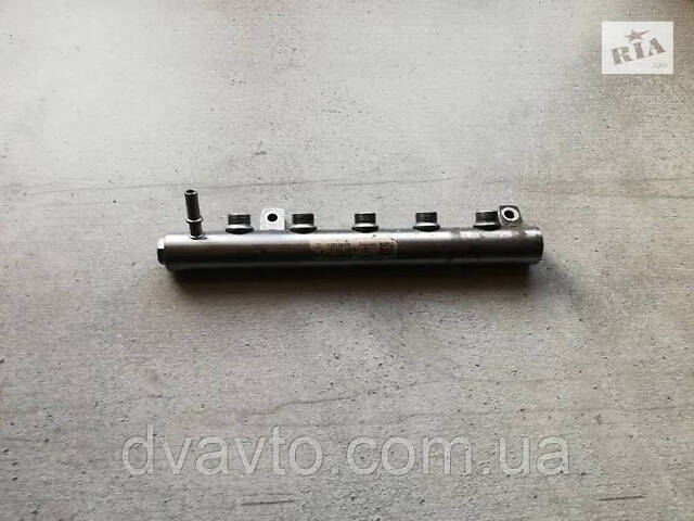 Рампа форсунок 1.6 DCI Renault Nissan 8201044829 8201044829