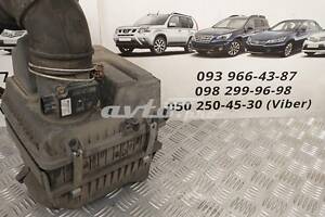 Витратомір повітря MR985187 Mitsubishi Outlander 1 2001-2006