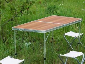 Розкладний стіл (коричневий) для пікніка, стільці