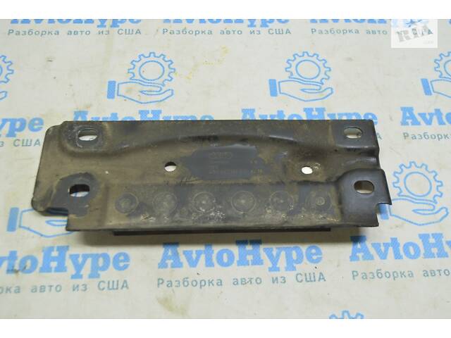 Распорка кузова Audi A4 B9 17- 8W0803183A