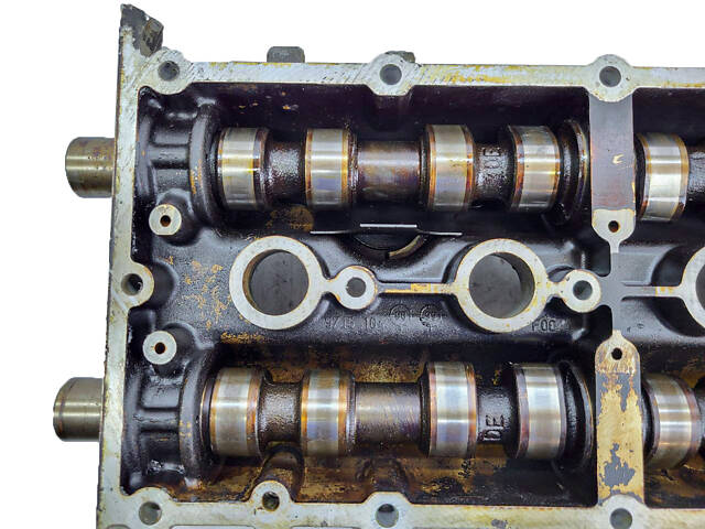 Распредвалы / клапанная крышка Seat Cordoba 2 1.4 16V - Фото 2