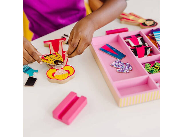 Розвиваюча іграшка Melissa&Doug Магнітна одягалка середня Еббі та Емма (MD14940) - Фото 4