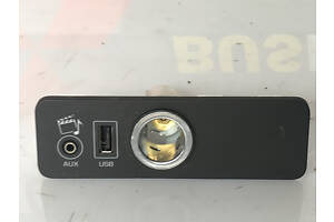 Разъем AUX / USB прикуриватель Jaguar xf x250 2008-2015 CPLA-19C166-CB