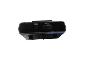 Разъем AUX USB 735650649 FIAT 500X 15-