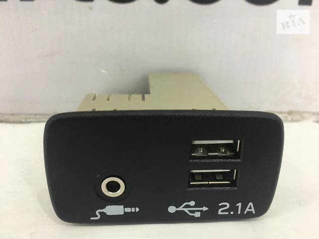 Разъем USB/AUX SUBARU FORESTER S14 2018- 86257VA130