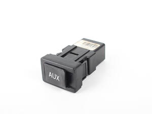 Роз'єм під USB/AUX Toyota Camry 40 2006-2011 8619006010