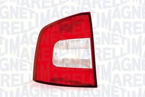 REAR LAMP RH W3W-W3W-PY21W-P21W-P21W-P21W WITHOUT BULB HOLDER