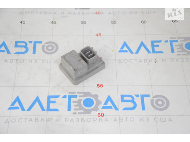 Relay, headlamp cleaner control Lexus GS300 GS350 GS430 GS450h 06-11