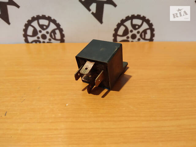 Реле блокування стартера для Вольво С60 Альфа Ромео 158 Мазда 626 ...
