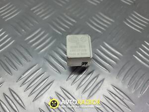 Реле стартера 4 pin (4 контактов) A0025422619 на Mercedes-benz Vito, Sprinter, W203 1995-2007 год