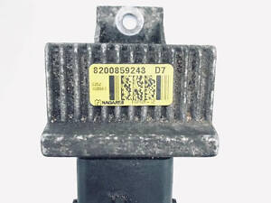 Реле свечей накала Renault Laguna III Megane III Trafic Master Kangoo II 8200859243