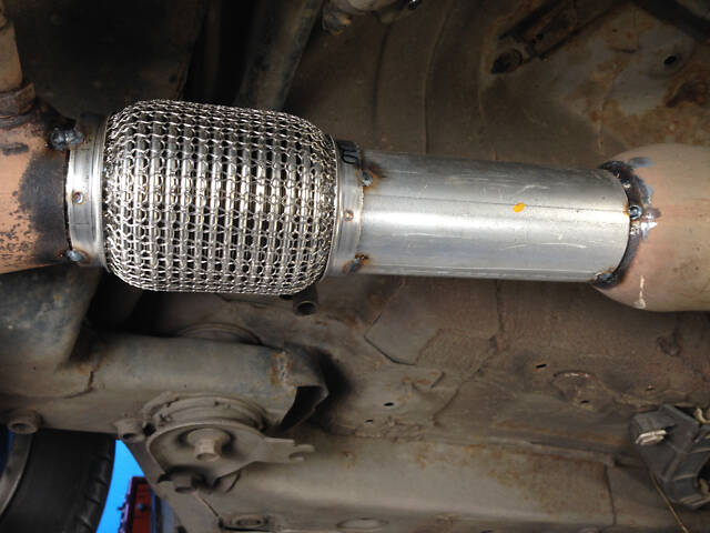 Ремонт глушника вихлопної системи - Фото 3