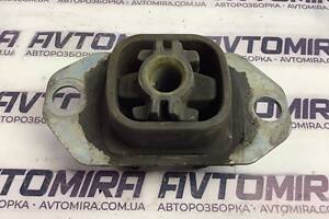 Подушка двигуна (КПП) Renault Kangoo 2008-2016 8200423501