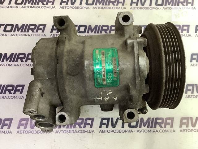 Компрессор кондиционера Renault Megane I 1.9 TDI 1995-2003 7700111235