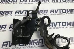 Кронштейн двигателя Renault Megane II 1.9 DCI 2002-2009 8200446952